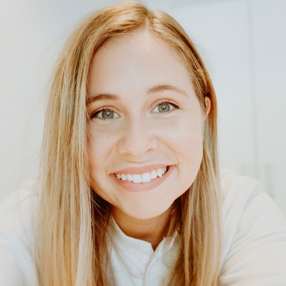 Meet your Posher, Victoria - Picture 1 of 1